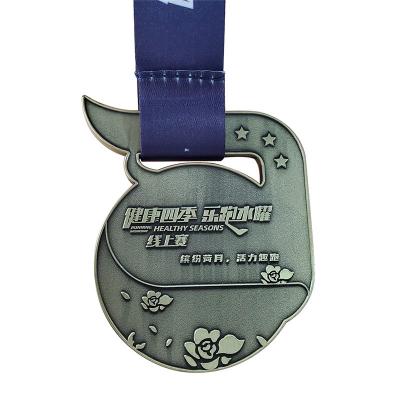 Médaillon de finisseur de sports d'or en métal de médailles de sport de course de marathon fait sur commande